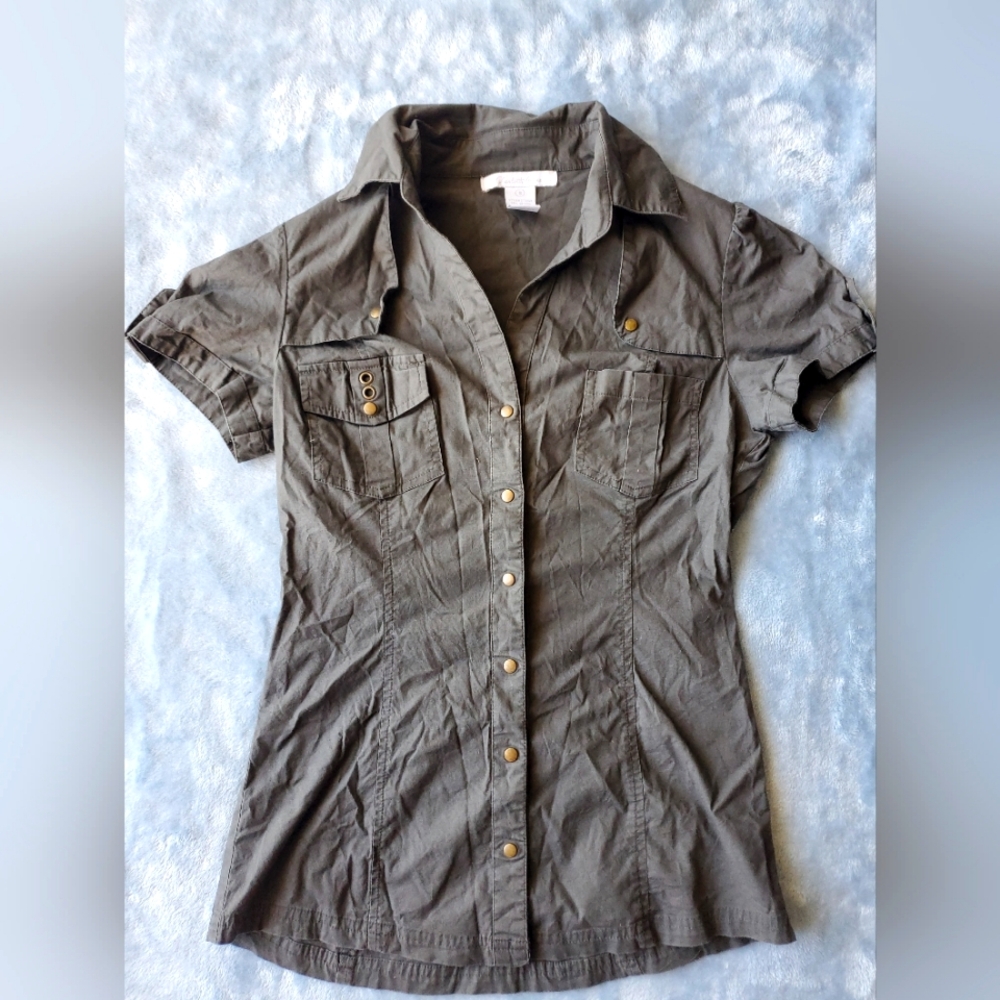 Short sleeved button up shirt